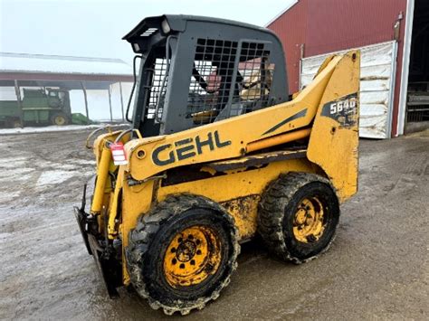 deutz tractor skid steer|D .